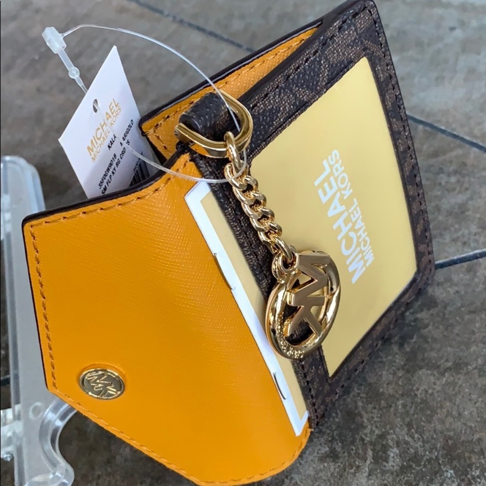 Michael Kors KALA SM FLP KY CRD CS MARIGOLD - Picture 6 of 16